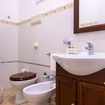 アパート Hortensia House チェファル